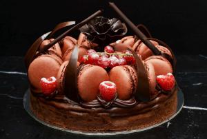 Chocolate Macaronade Cake