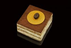 Tiramisu Cake Mono