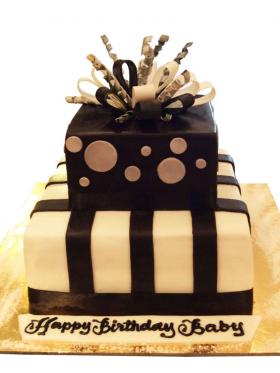 Anniversary Cake 386