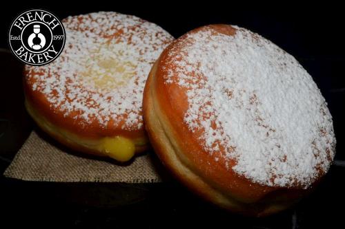 Custard Doughnut