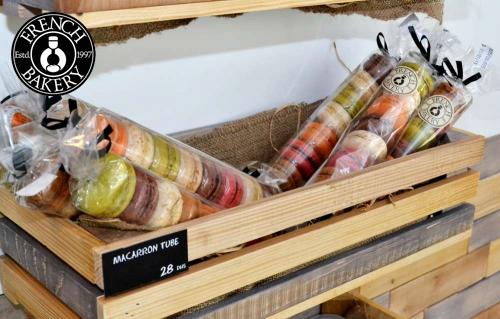 Macaron Tube