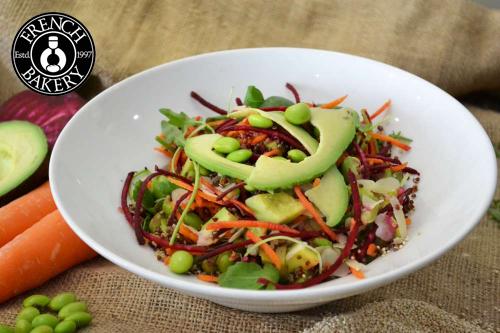 Quinoa Edamame Betroot Salad