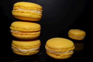 Lemon Macarons