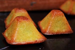 Pistachio Pyramid Cookie